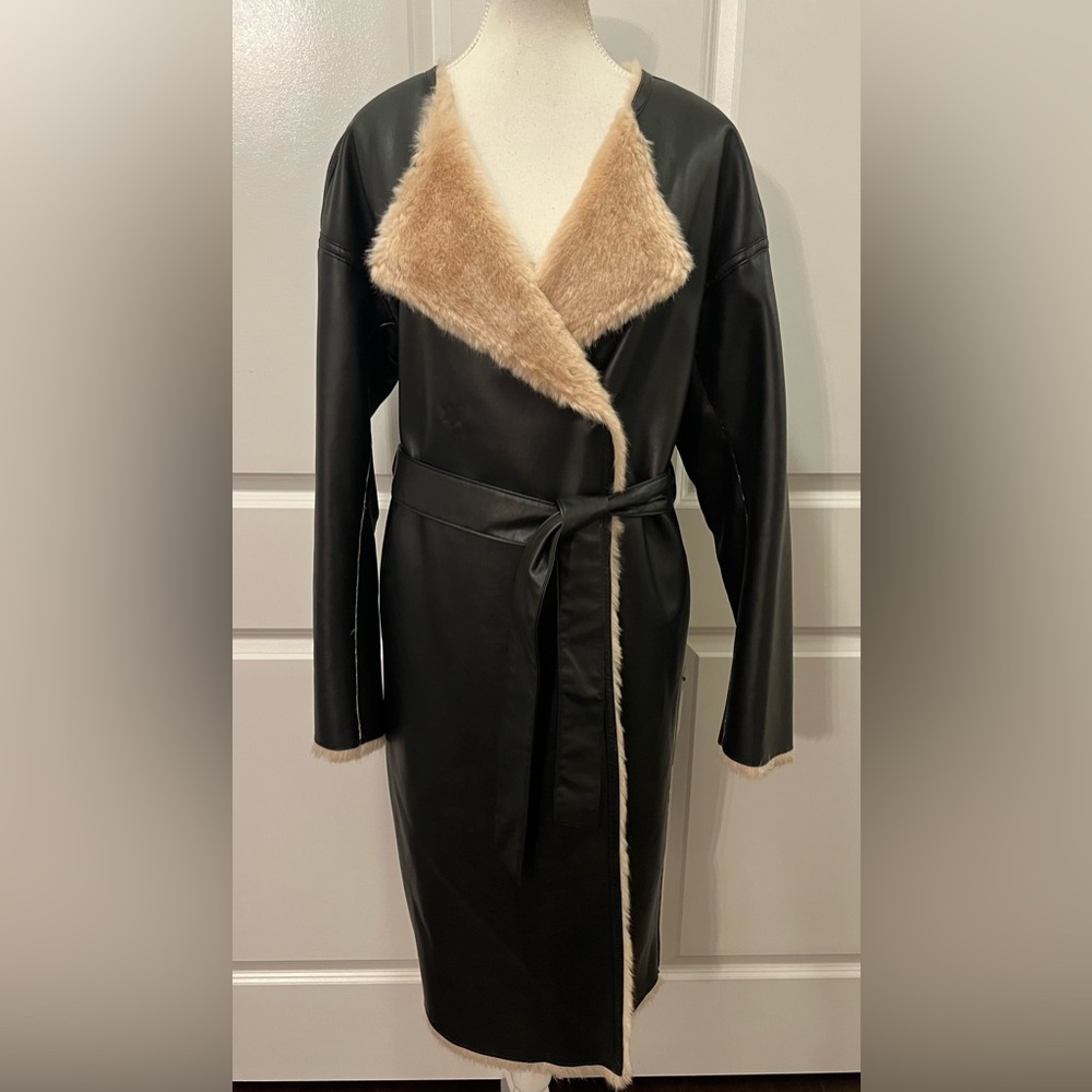 NWT VINTAGE MARCIANO JEIYDAIN FAUX FUR WOMENS BLACK COAT SIZE MEDIUM EU 42
